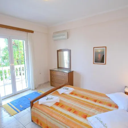Villa Dolphin House